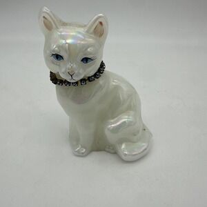 Fenton Figurine Cat Iridescent White Artist Signed S. Hopkins